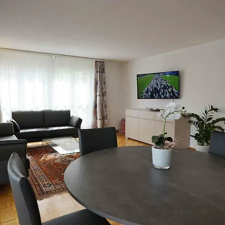 Eden Apartment *